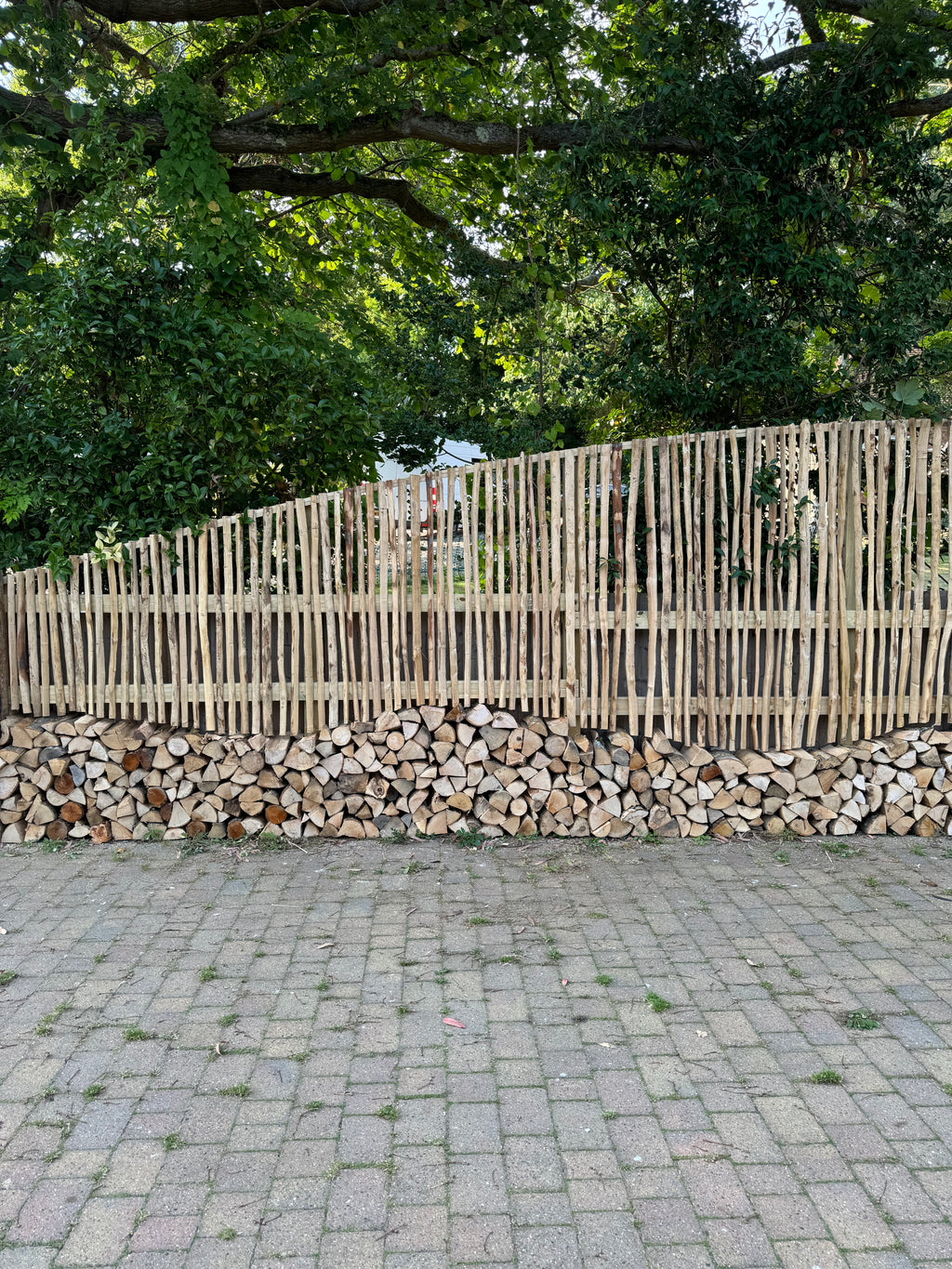 Digital Landscaping Guide - How to Build a Feature Rustic Fence - PDF ...
