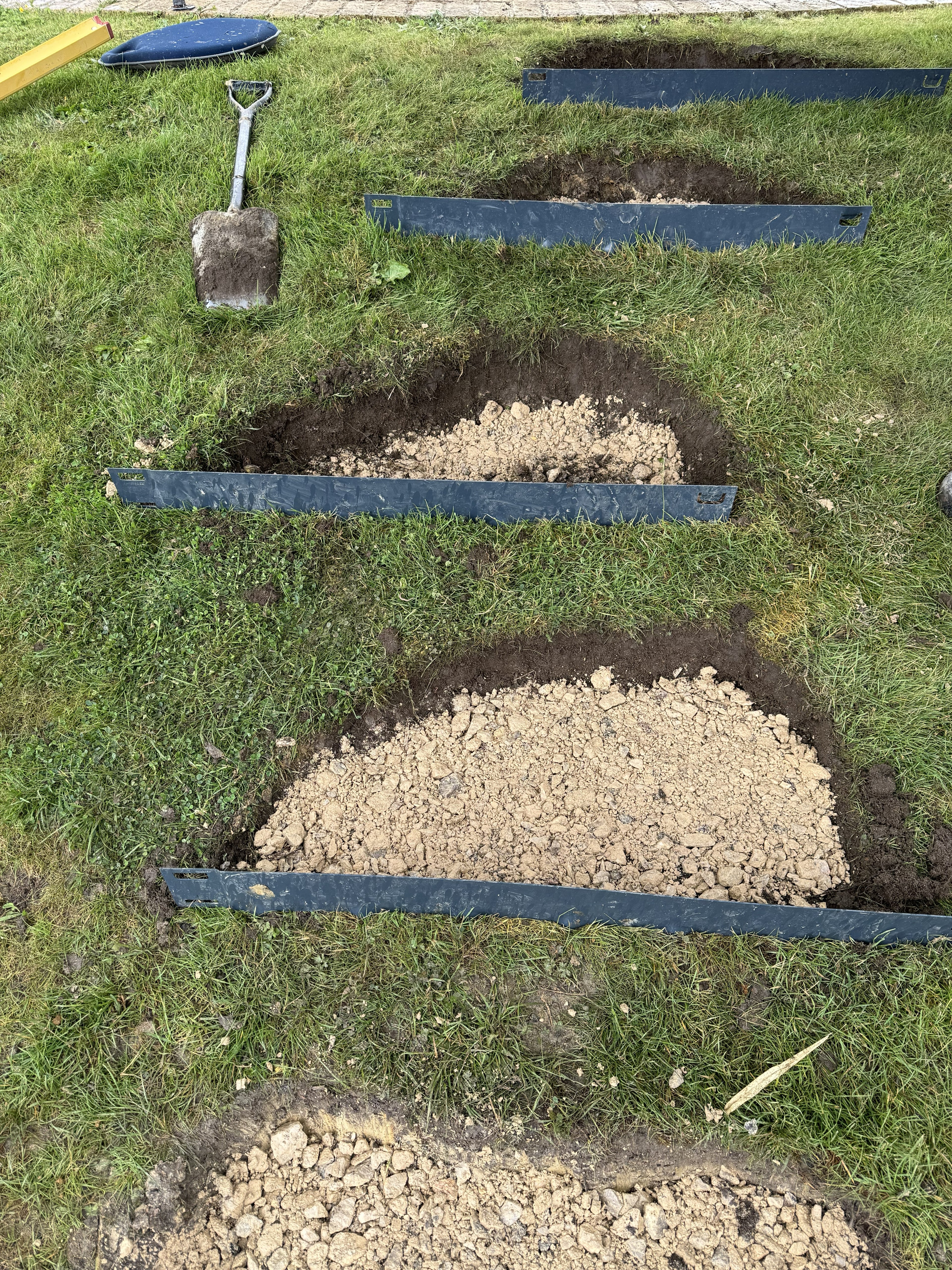 Digital Landscaping Guide - How to Build Your Own Stepping Stones - PDF Download