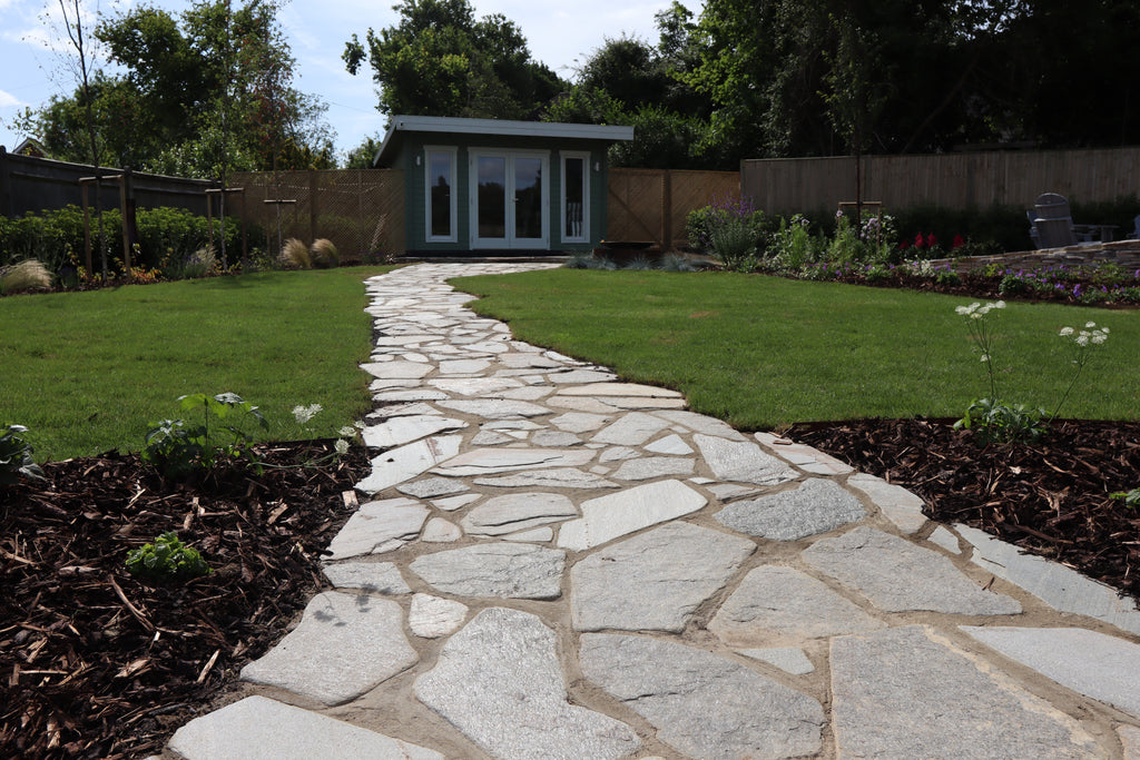 Digital Landscaping Guide - How to Build a Paddle Stone Pathway