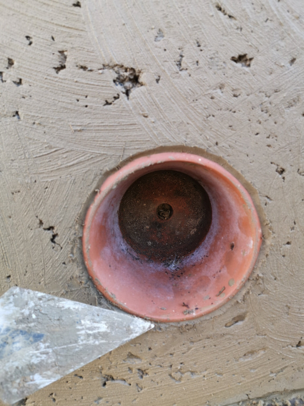 Digital Landscaping Guide - How to Build an Earth Rammed Wall - PDF Download